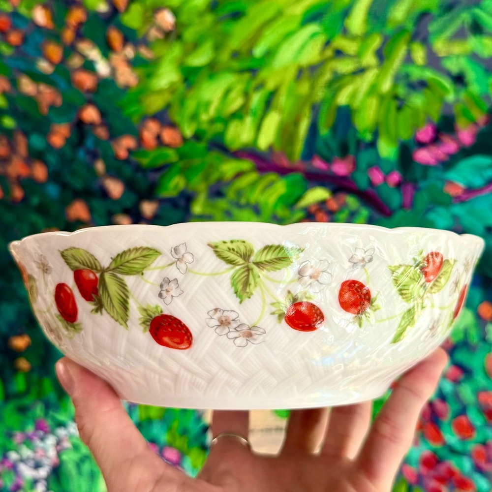 Bernardaud Limoges vintage porcelain strawberry serving bowl